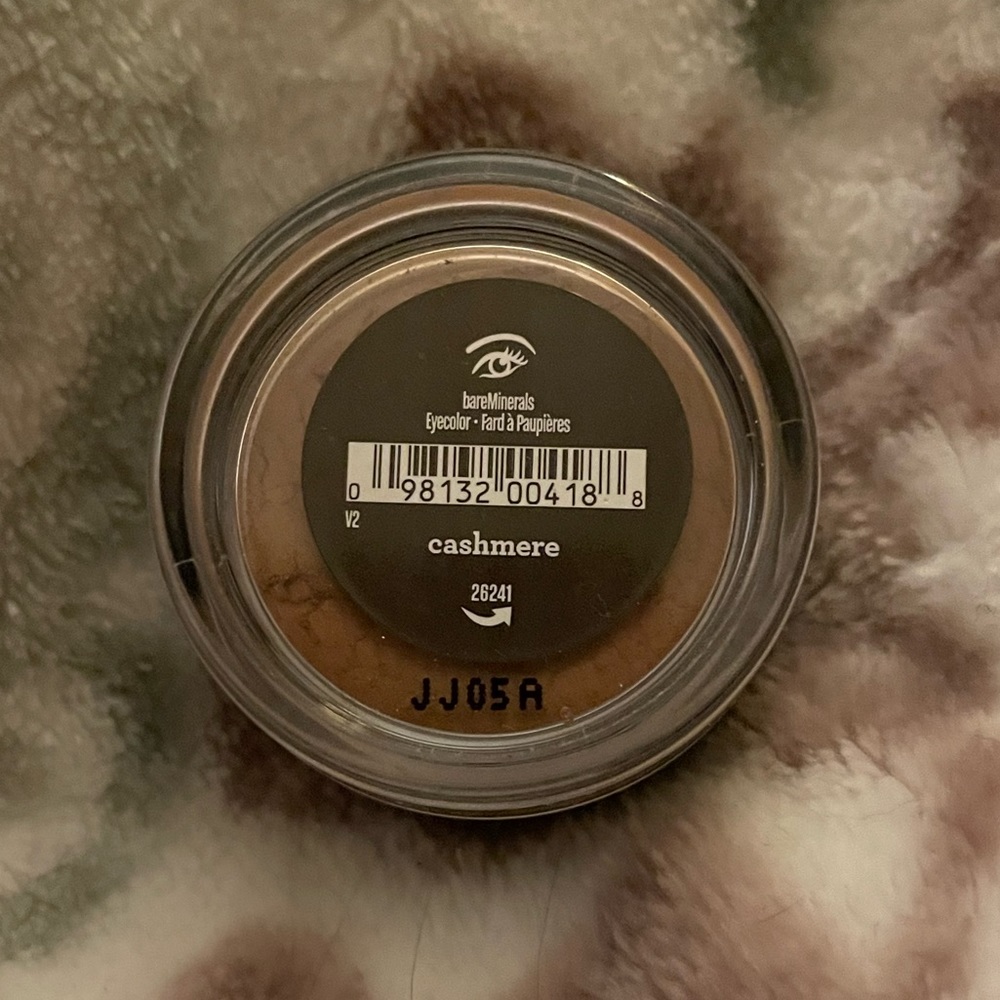 Bare minerals eyeshadow in cashmere (New)